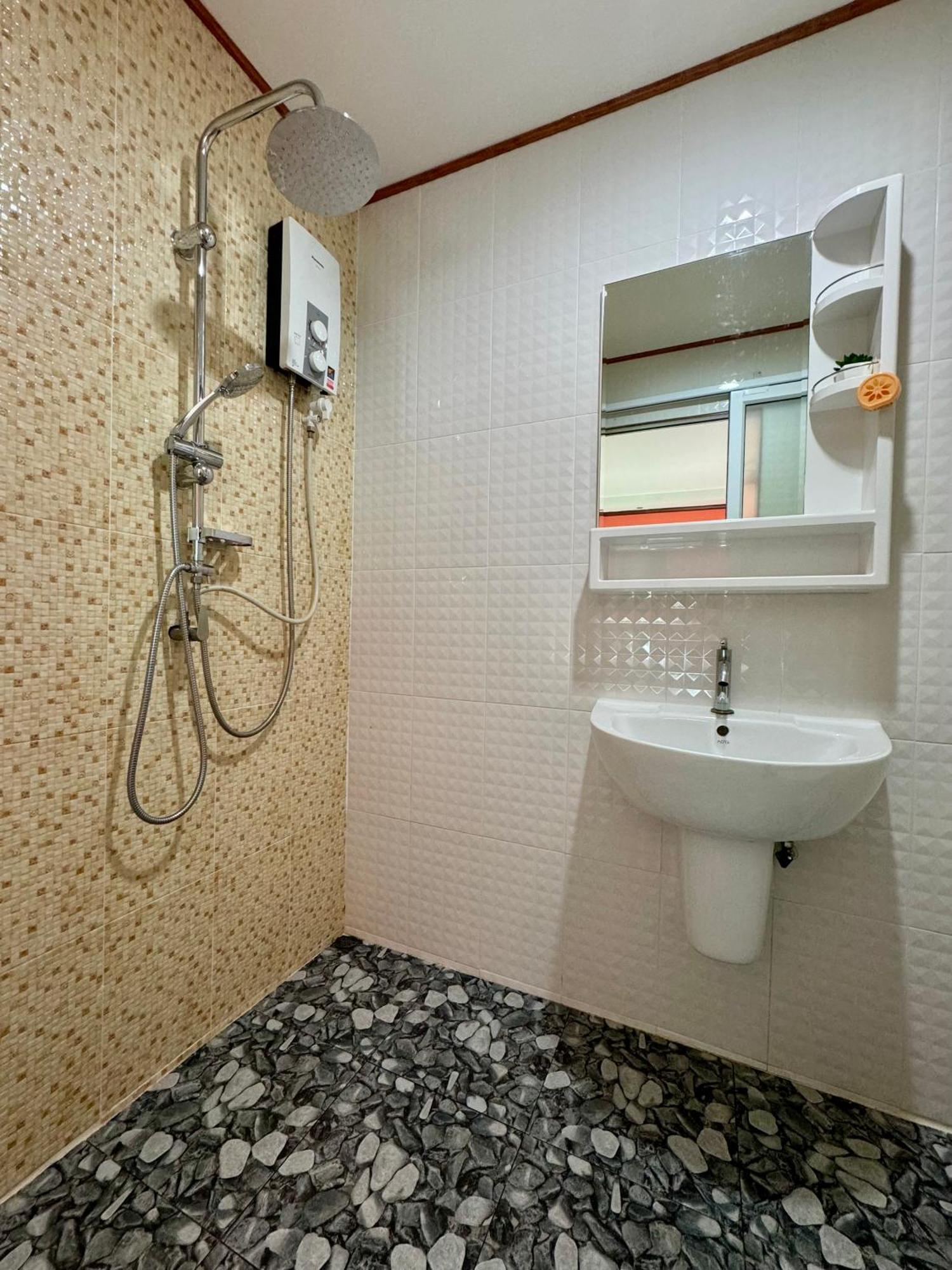 Thai Smile Bungalows Ko Lanta Dış mekan fotoğraf